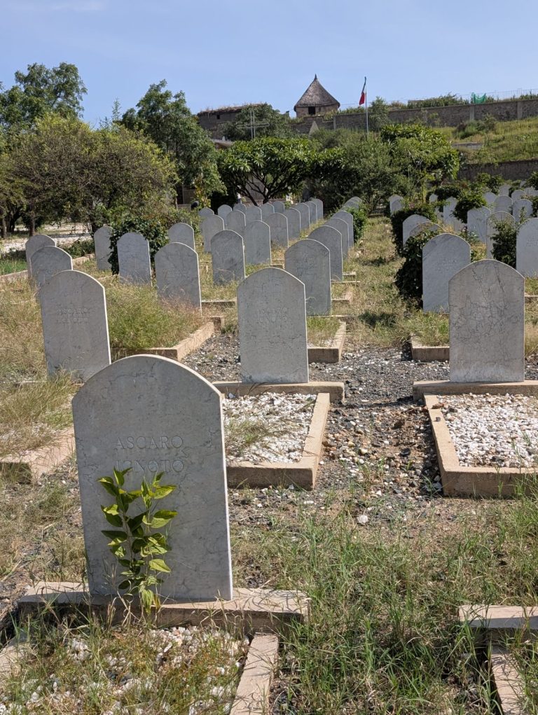 Visita dell’Amb. Di Riso al Cimitero Militare “degli Eroi” di Cheren