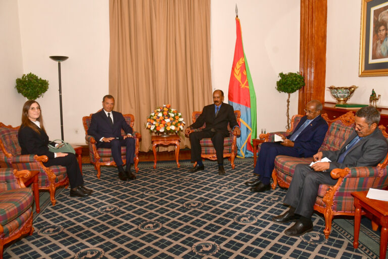 Presentazione delle Lettere Credenziali al Presidente Isaias Afwerki