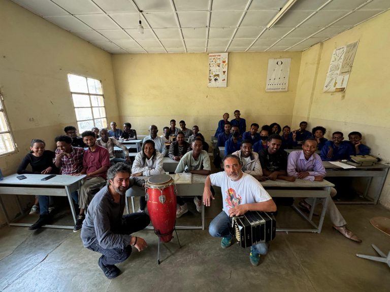 Masterclass dei Maestri Daniele di Bonaventura e Alfredo Laviano presso la Scuola di musica di Asmara